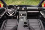 Lexus IS200t F-Sport 2015 года